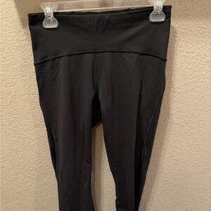 Lululemon Black High Rise Leggings Size 8 Side Pockets Compression Activewear